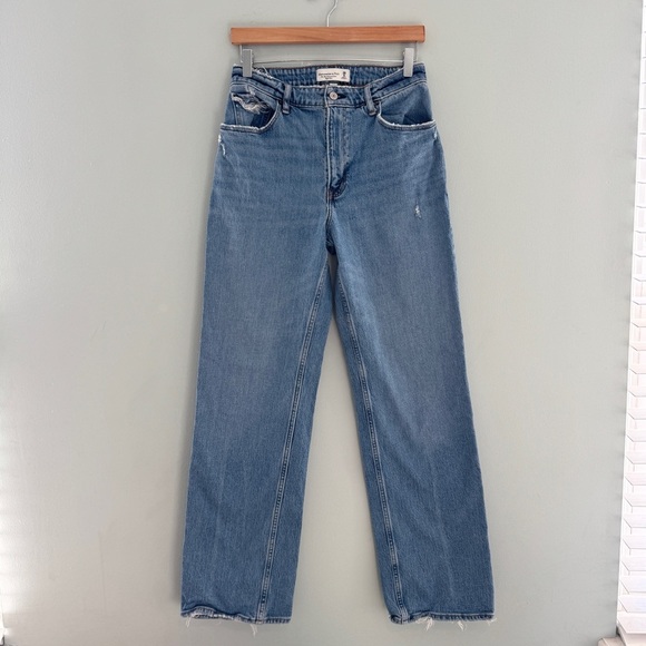 Abercrombie The 90's Relaxed Jean High Rise Curve Love - Picture 1 of 11